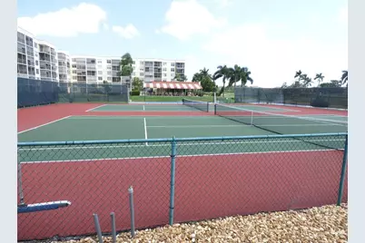 291 S Hollybrook Dr, Unit #305, Pembroke Pines, FL 33025 - Photo 14