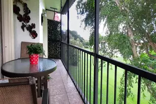 291 S Hollybrook Dr, Pembroke Pines, FL 33025 - Photo 1