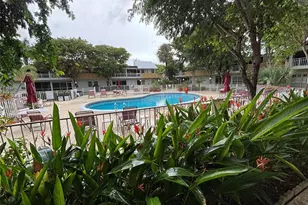 860 SE 6th Ave, Deerfield Beach, FL 33441 - Photo 8