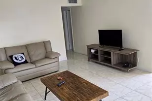 229 Durham E, Deerfield Beach, FL 33442 - Photo 2