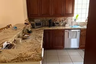 20525 SW 2nd St, Pembroke Pines, FL 33029 - Photo 4