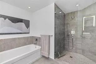 2101 S Surf Rd, Hollywood, FL 33019 - Photo 38