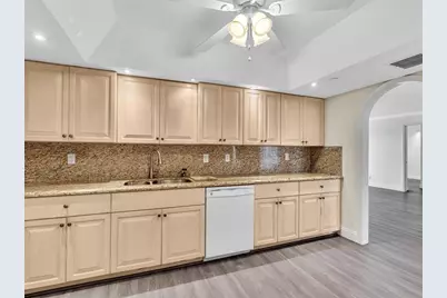 3200  Port Royale Dr N, Unit #1502, Fort Lauderdale, FL 33308 - Photo 16