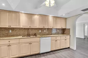 3200 Port Royale Dr N, Fort Lauderdale, FL 33308 - Photo 16