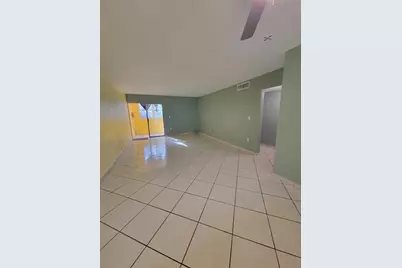 1890 W 56th St, Unit #1113, Hialeah, FL 33012 - Photo 10