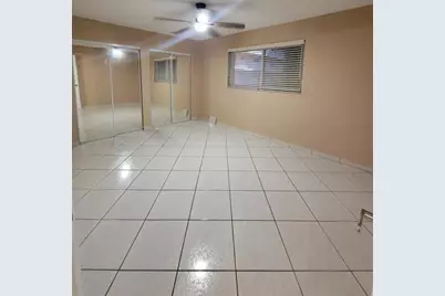 1890 W 56th St, Unit #1113, Hialeah, FL 33012 - Photo 16