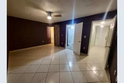 1890 W 56th St, Unit #1113, Hialeah, FL 33012 - Photo 20