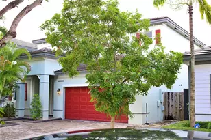 2872 NE 1st Dr, Homestead, FL 33033 - Photo 2