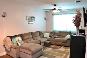 2872 NE 1st Dr, Homestead, FL 33033 - Photo 8