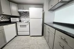 6503 Winfield Blvd, Margate, FL 33063 - Photo 4