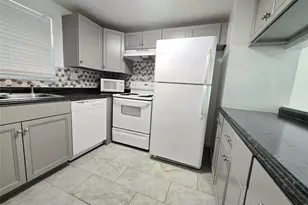 6503 Winfield Blvd, Margate, FL 33063 - Photo 2