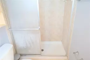 2821 Somerset Dr, Lauderdale Lakes, FL 33311 - Photo 16