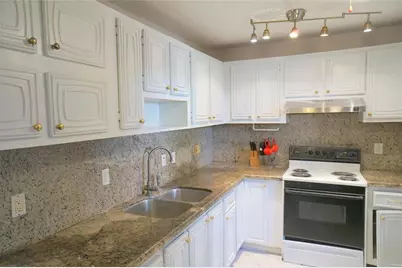 2821  Somerset Dr, Unit #203, Lauderdale Lakes, FL 33311 - Photo 4