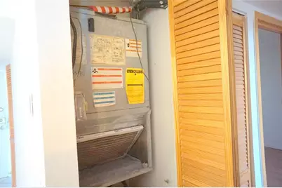 2821  Somerset Dr, Unit #203, Lauderdale Lakes, FL 33311 - Photo 24