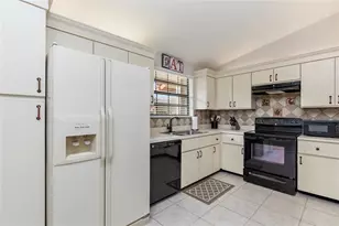 206 Congressional Way, Deerfield Beach, FL 33442 - Photo 10