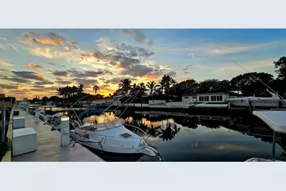 2000 NE 135th Street, Unit #605, North Miami, FL 33181 - Photo 2