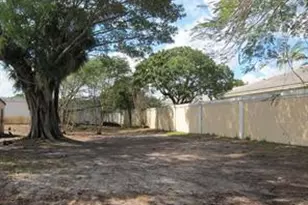 165 NW 17th Ave, Pompano Beach, FL 33069 - Photo 4