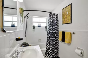 90 NE 26th St, Wilton Manors, FL 33305 - Photo 32