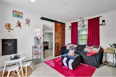 90 NE 26th St, Wilton Manors, FL 33305 - Photo 24