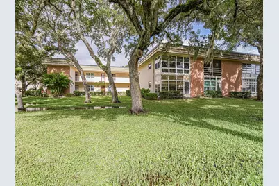 6  Vista Gardens Trl, Unit #201, Vero Beach, FL 32962 - Photo 1