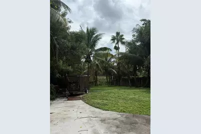 1270 NW 111th Street, Miami, FL 33167 - Photo 6