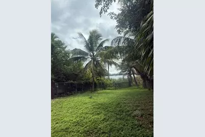 1270 NW 111th Street, Miami, FL 33167 - Photo 4