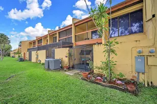 1550 NW 93rd Ave, Pembroke Pines, FL 33024 - Photo 30