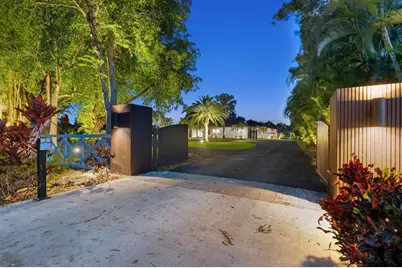 13900  Mustang Trail, Southwest Ranches, FL 33330 - Photo 4