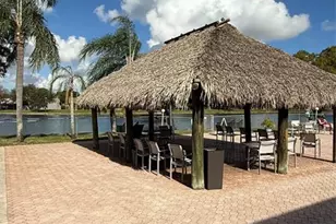 900 Colony Point Cir, Pembroke Pines, FL 33026 - Photo 34