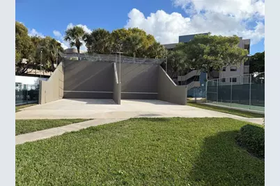 900 Colony Point Circle #121, Hollywood, FL 33026 - Photo 32