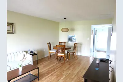 8460  Sunrise Lakes Blvd, Unit #307, Sunrise, FL 33322 - Photo 4