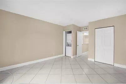 6111 SW 42nd Ct, Davie, FL 33314 - Photo 10