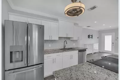 915 N 31st Rd, Hollywood, FL 33021 - Photo 8