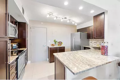 3300 NE 36th St, Unit #303, Fort Lauderdale, FL 33308 - Photo 8