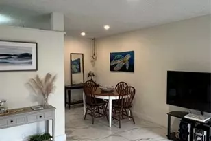 900 SW 10th Terrace, Hallandale Beach, FL 33009 - Photo 2