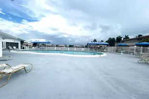 900 SW 10th Terrace, Hallandale Beach, FL 33009 - Photo 16