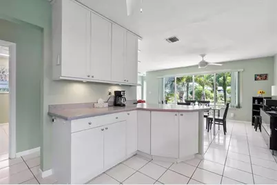 3241 SW 23rd Ct, Fort Lauderdale, FL 33312 - Photo 10