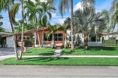 3241 SW 23rd Ct, Fort Lauderdale, FL 33312 - Photo 2