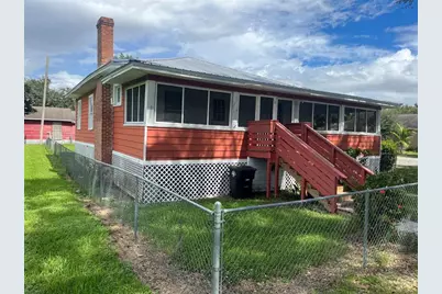 301  Avenue L, Moore Haven, FL 33471 - Photo 1