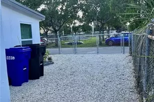 2201 NE 135th Ln, North Miami Beach, FL 33181 - Photo 20