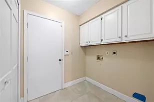 10911 Greentrail Dr, Boynton Beach, FL 33436 - Photo 32