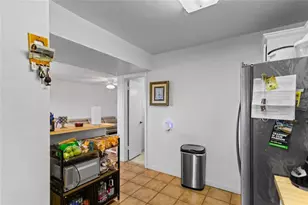 8990 S Hollybrook Blvd, Pembroke Pines, FL 33025 - Photo 16