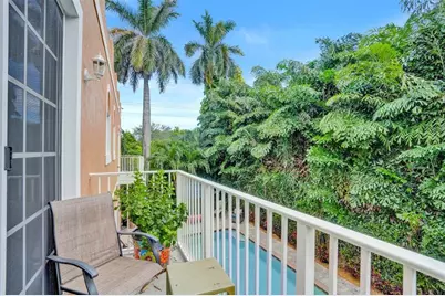 624 NE 29th Dr, Fort Lauderdale, FL 33334 - Photo 56