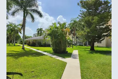 219 NE 14th Ave, Hallandale Beach, FL 33009 - Photo 32