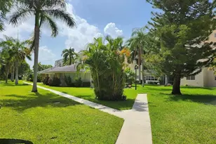 219 NE 14th Ave, Hallandale Beach, FL 33009 - Photo 32