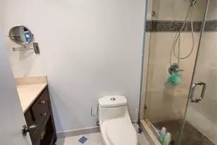 219 NE 14th Ave, Hallandale Beach, FL 33009 - Photo 18