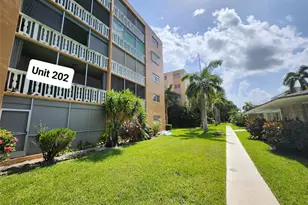 219 NE 14th Ave, Hallandale Beach, FL 33009 - Photo 34
