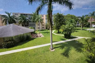 219 NE 14th Ave, Hallandale Beach, FL 33009 - Photo 14