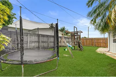 6298 NW 15th St, Margate, FL 33063 - Photo 20