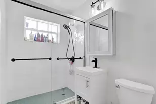 6298 NW 15th St, Margate, FL 33063 - Photo 14